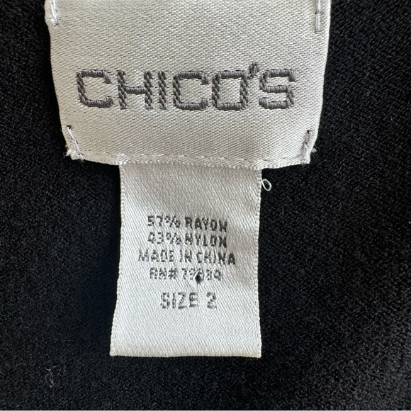 Chico’s Women Black Cardigan Buttoned Closure size 2 V-neck Long Sleeve Classic - Picture 4 of 5